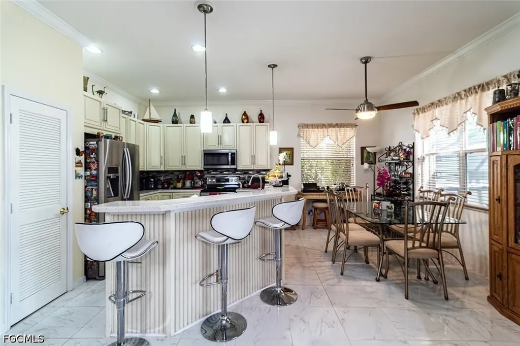 2540 Keystone Lake Drive Cape Coral FL 33909