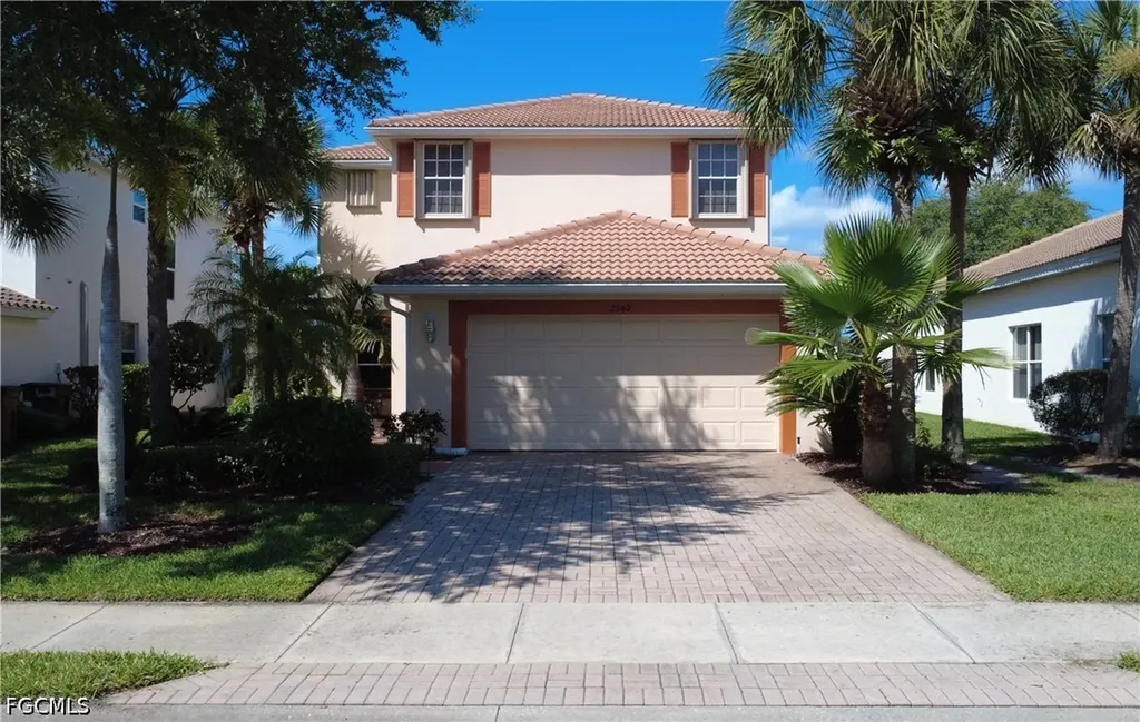 2540 Keystone Lake Drive Cape Coral FL 33909