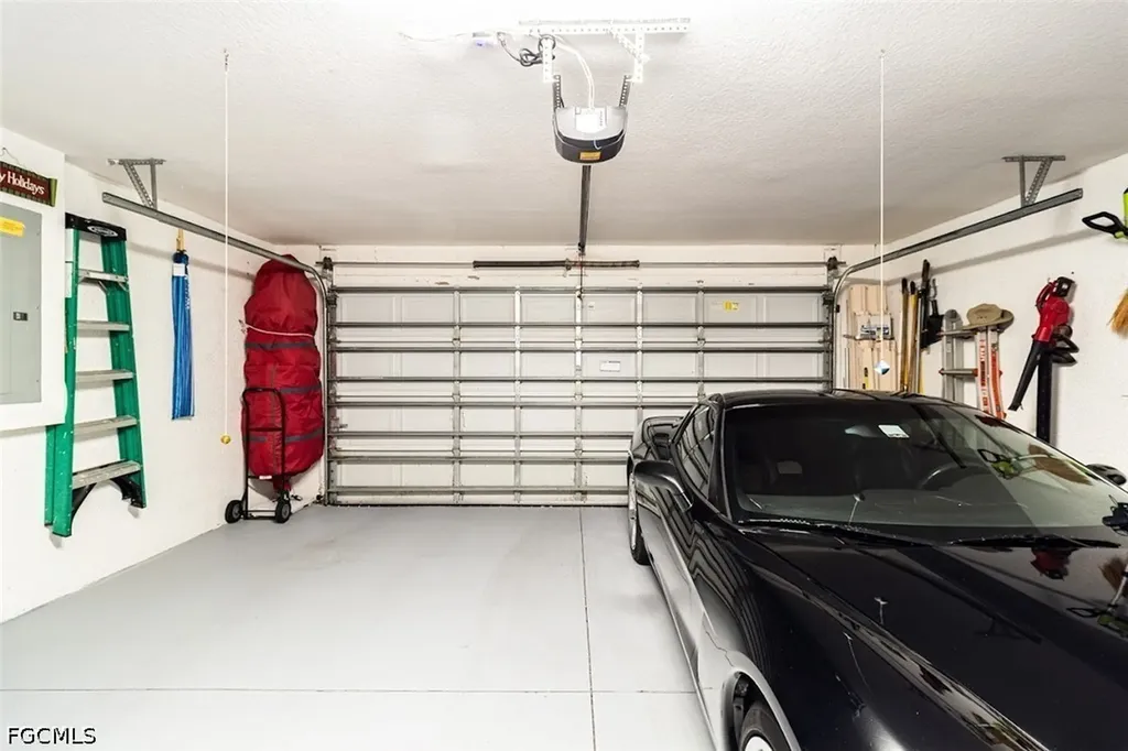 2540 Keystone Lake Drive Cape Coral FL 33909