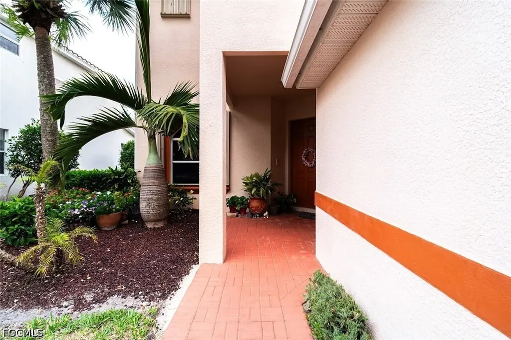 2540 Keystone Lake Drive Cape Coral FL 33909
