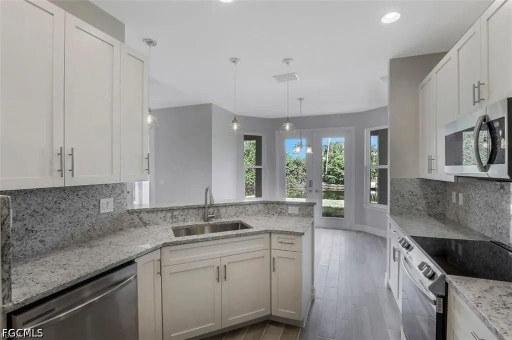 37 SE 23rd Avenue Cape Coral FL 33990