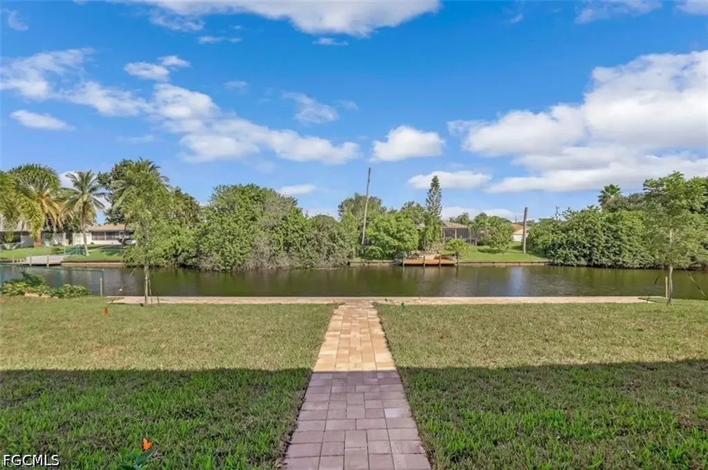 37 SE 23rd Avenue Cape Coral FL 33990