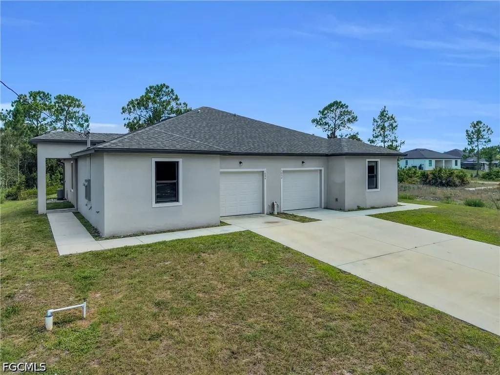 1054 Ainsworth Street E Lehigh Acres FL 33974