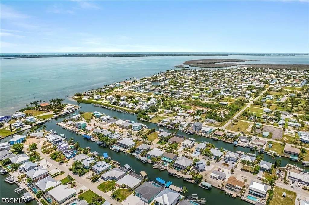 2371 Sycamore Street St. James City FL 33956