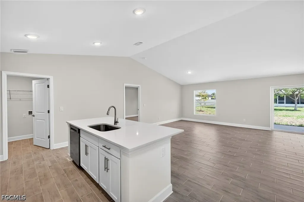 1707 NW 25th Lane Cape Coral FL 33993