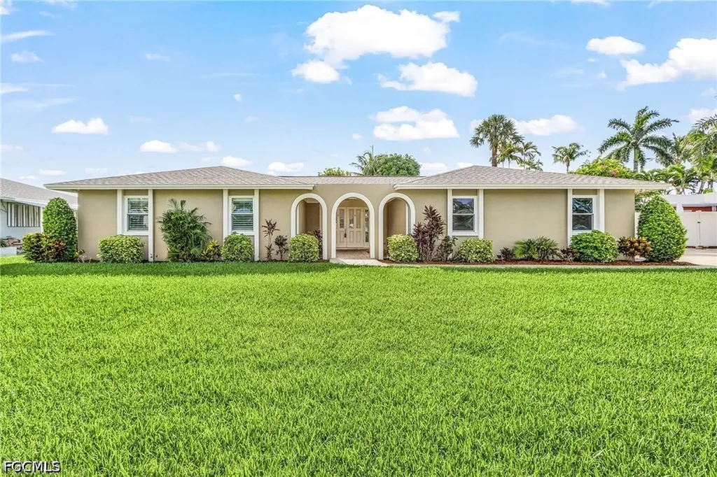 5985 Baker Court Fort Myers FL 33919