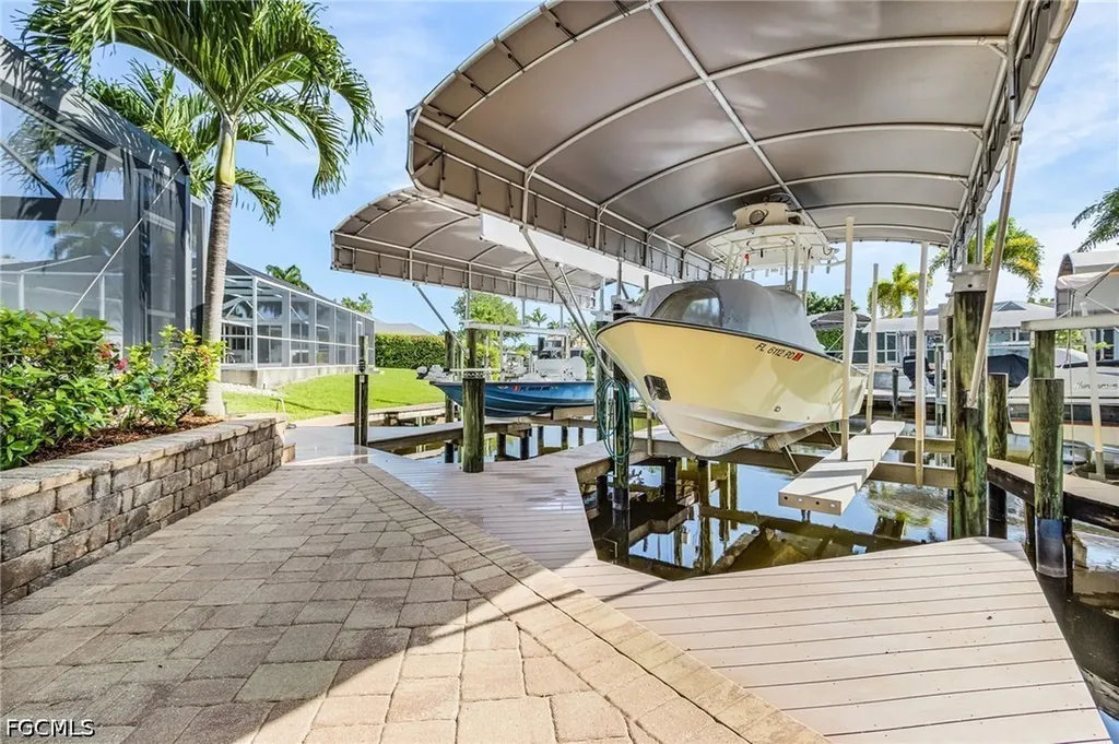 5985 Baker Court Fort Myers FL 33919