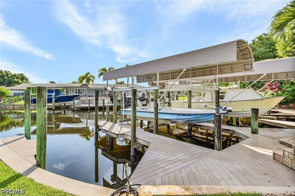 5985 Baker Court Fort Myers FL 33919