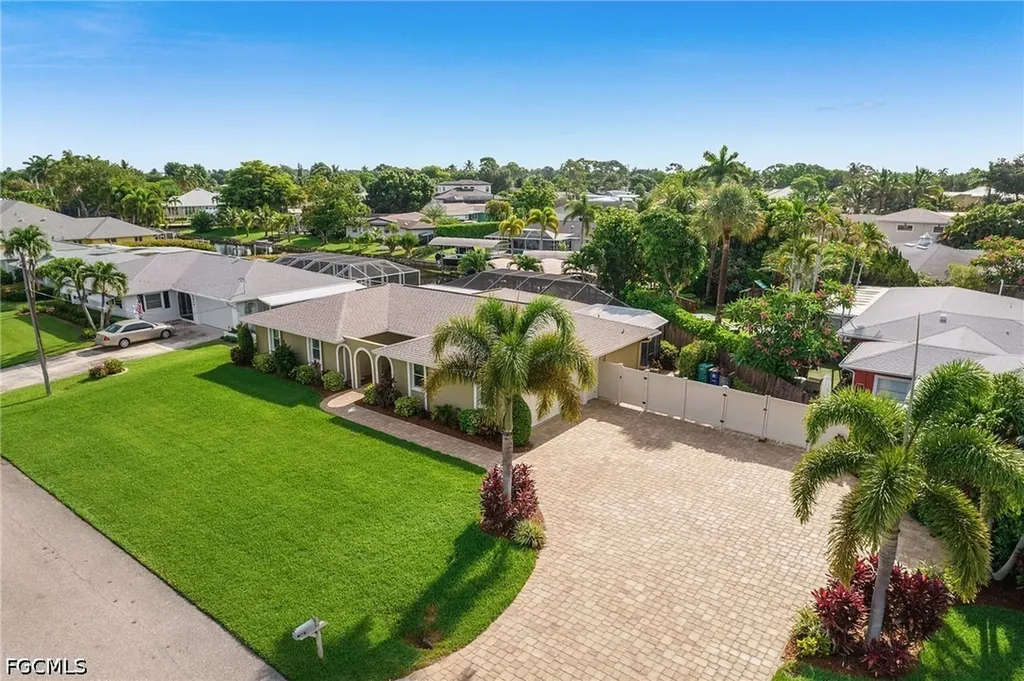 5985 Baker Court Fort Myers FL 33919