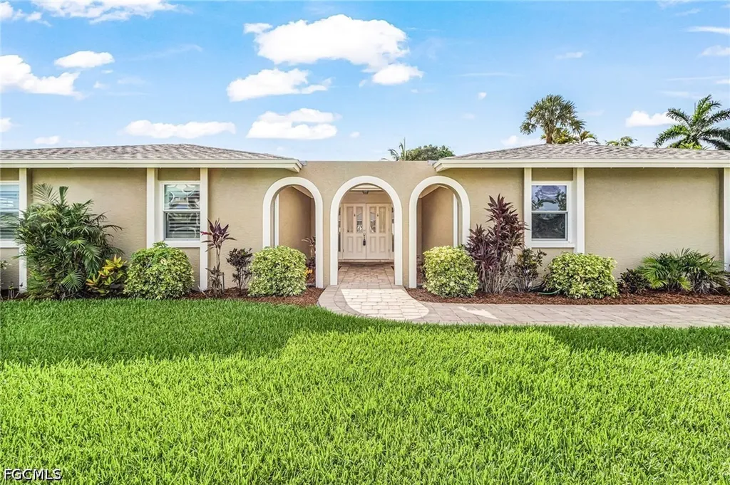 5985 Baker Court Fort Myers FL 33919