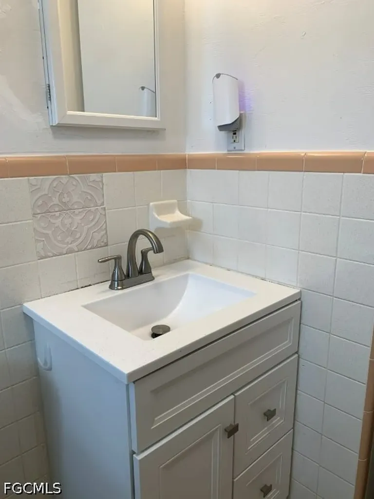 2428 Palm Ridge Road Sanibel FL 33957