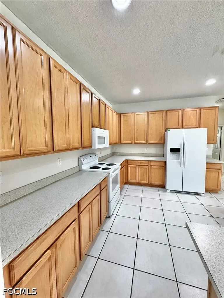 530 Kilgour Avenue Lehigh Acres FL 33974