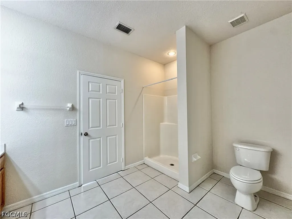 530 Kilgour Avenue Lehigh Acres FL 33974