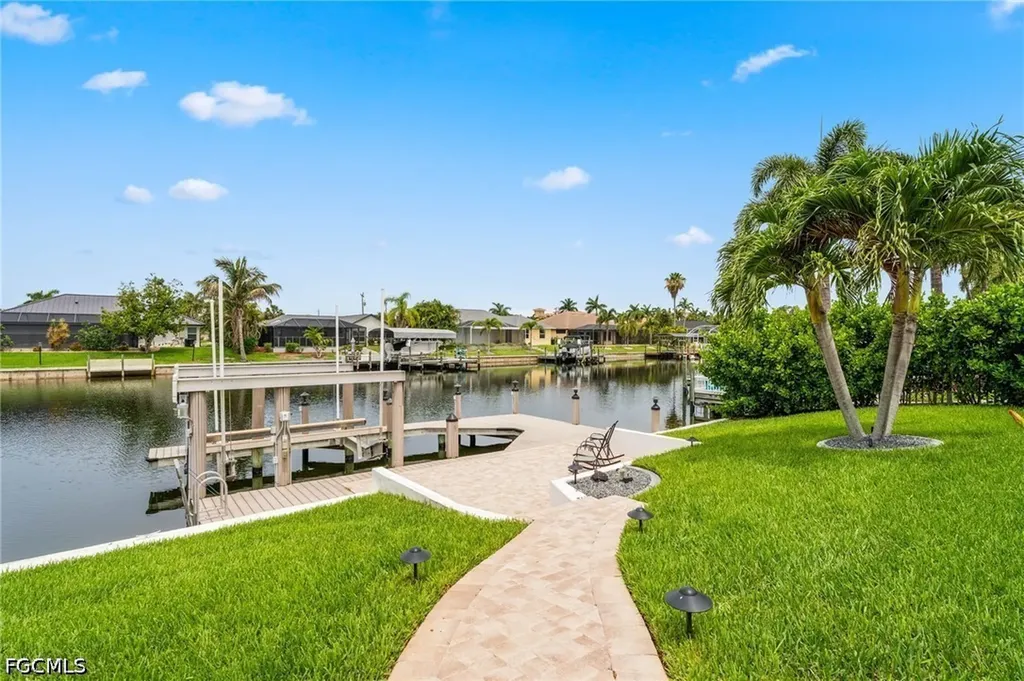 5000 SW 17th Avenue Cape Coral FL 33914