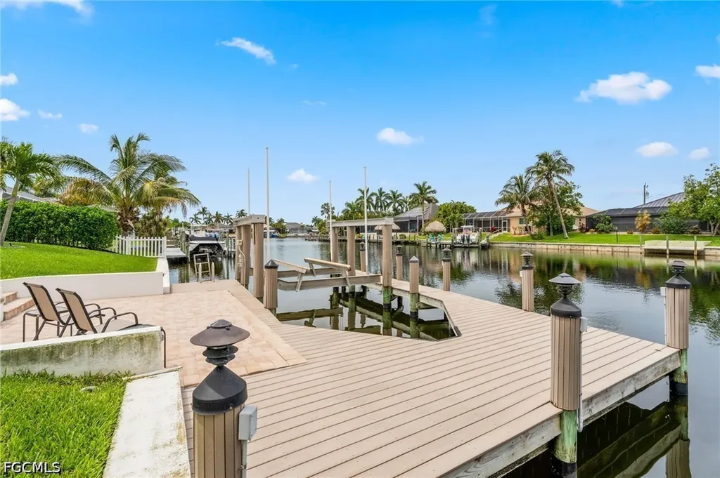 5000 SW 17th Avenue Cape Coral FL 33914