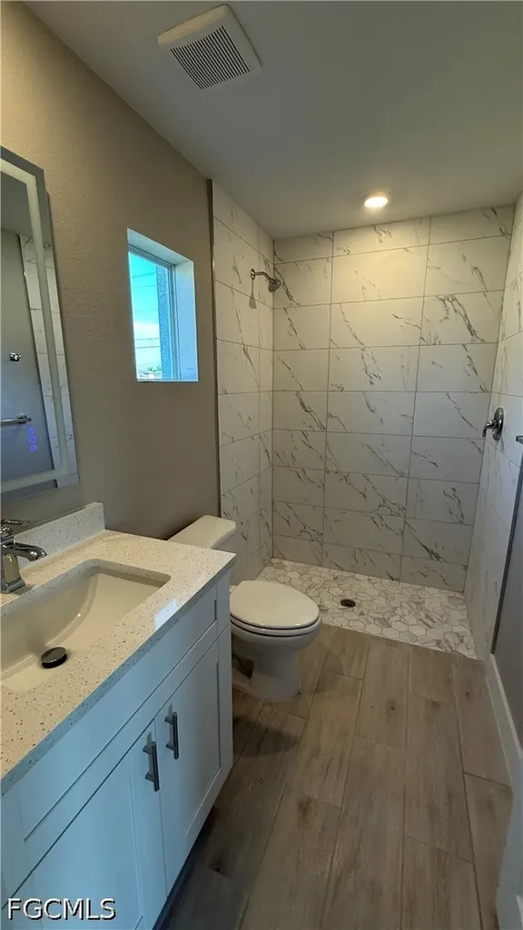 1424 NE 37th Street Cape Coral FL 33909