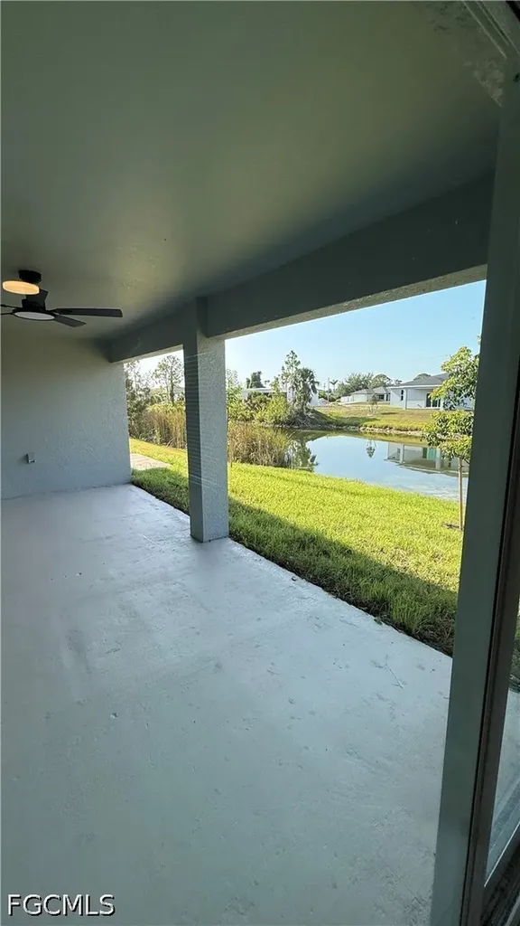 1424 NE 37th Street Cape Coral FL 33909