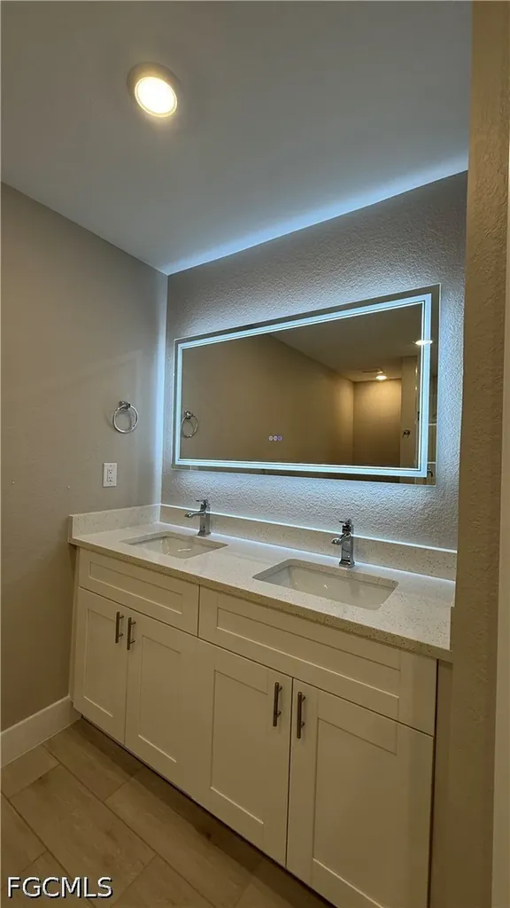 1424 NE 37th Street Cape Coral FL 33909