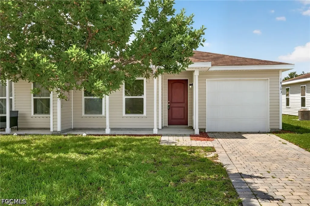 18303 Gibraltar Lane Lehigh Acres FL 33936