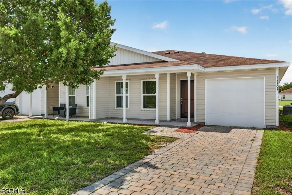 18303 Gibraltar Lane Lehigh Acres FL 33936