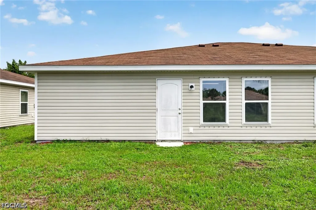 18303 Gibraltar Lane Lehigh Acres FL 33936