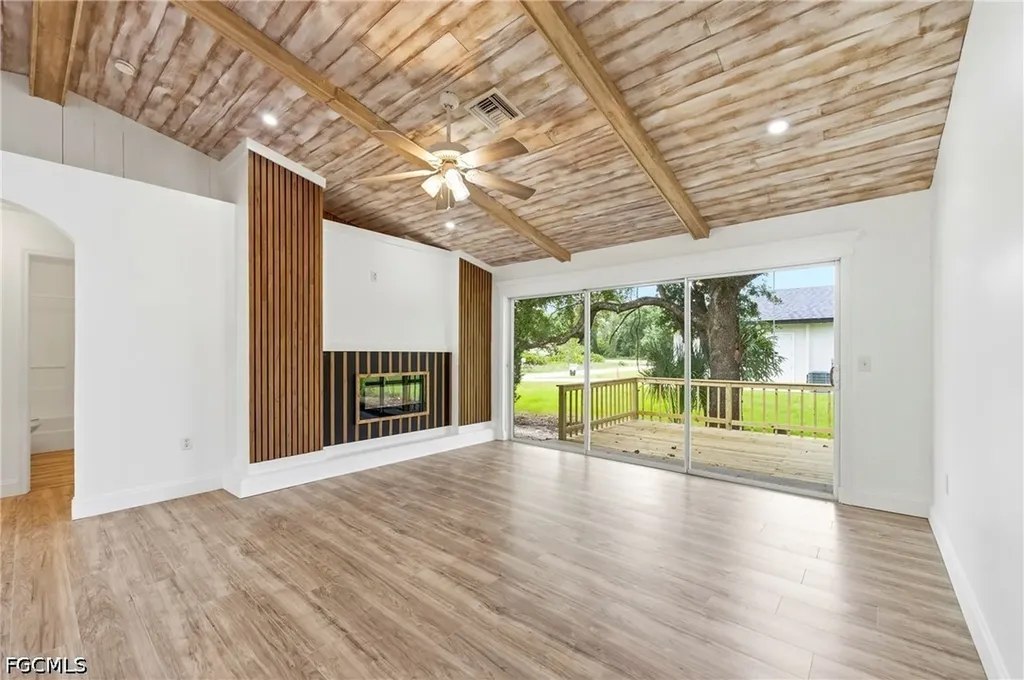 2406 E 23rd Street Alva FL 33920
