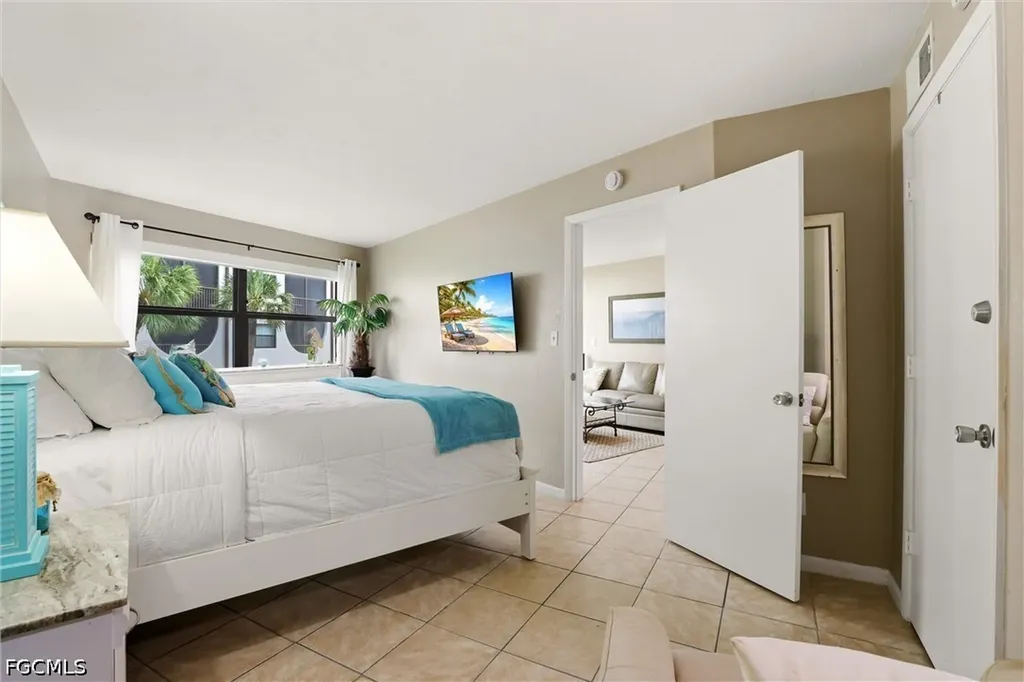 1011 Anglers Cove Marco Island FL 34145