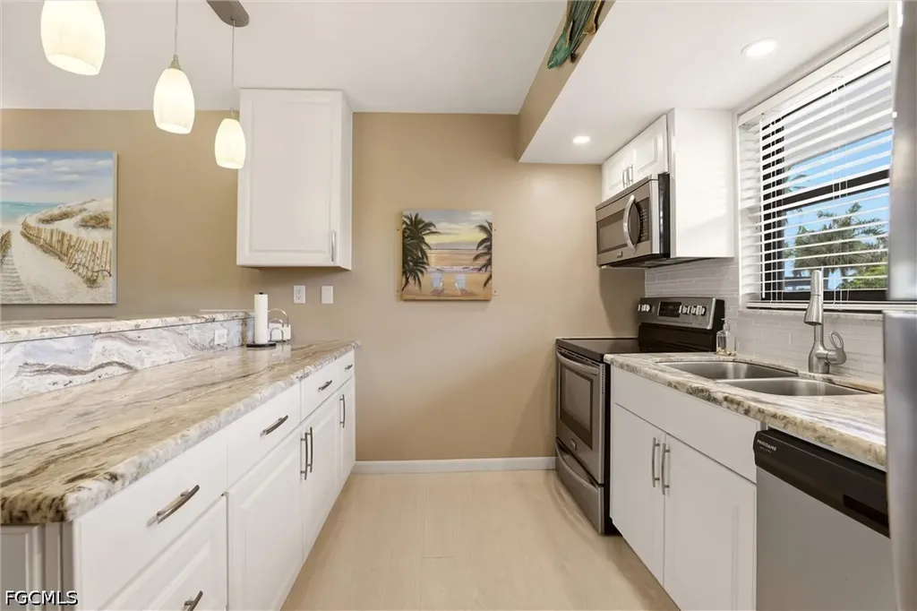 1011 Anglers Cove Marco Island FL 34145
