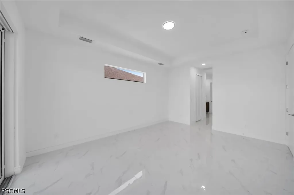 2712 NW 41st Avenue Cape Coral FL 33993