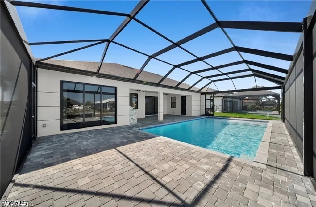 2712 NW 41st Avenue Cape Coral FL 33993