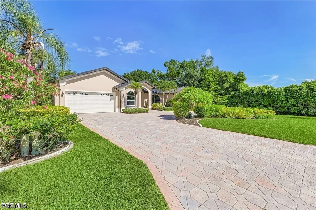 12641 Panasoffkee Drive North Fort Myers FL 33903