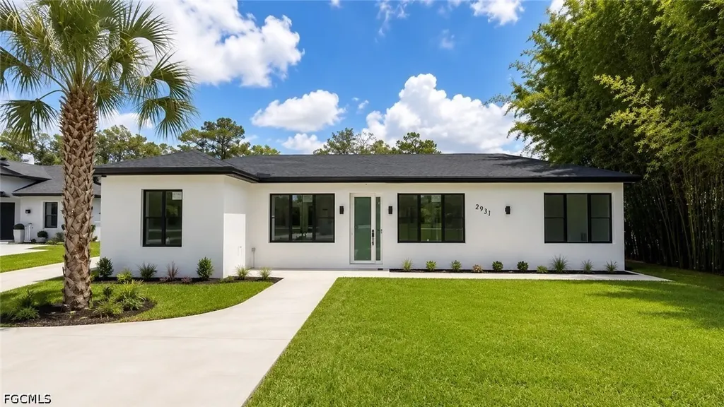 2931 16th Avenue NE Naples FL 34120