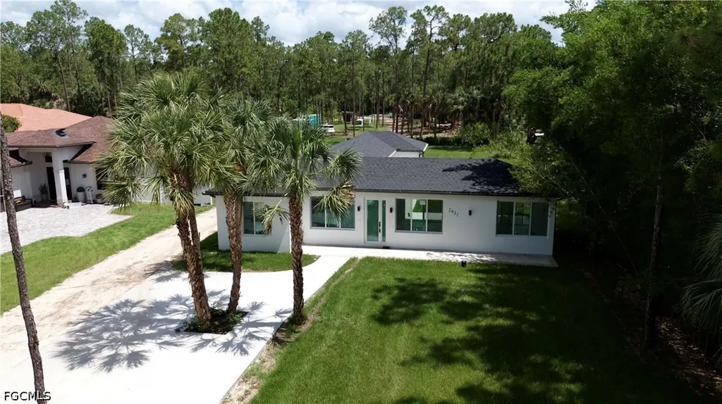 2931 16th Avenue NE Naples FL 34120