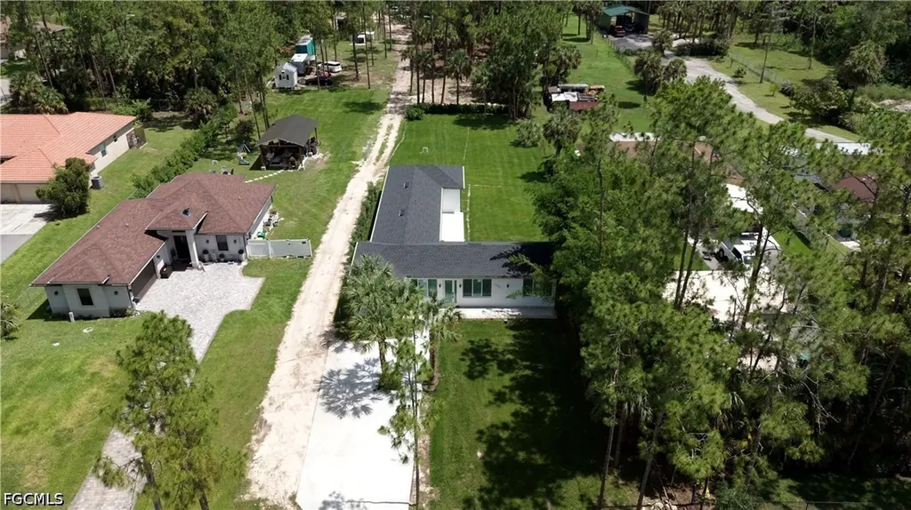 2931 16th Avenue NE Naples FL 34120