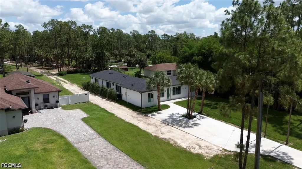 2931 16th Avenue NE Naples FL 34120