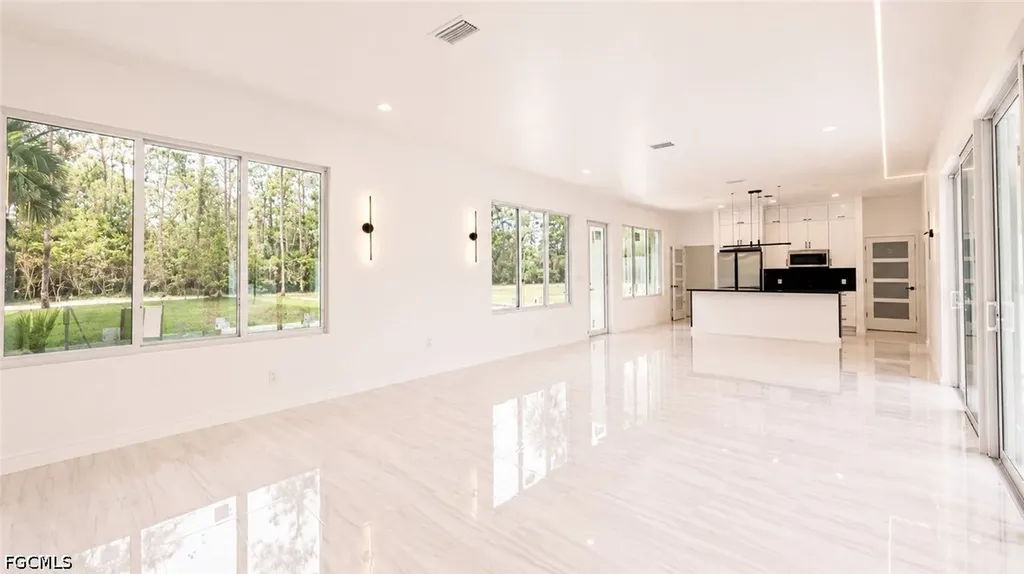 2931 16th Avenue NE Naples FL 34120