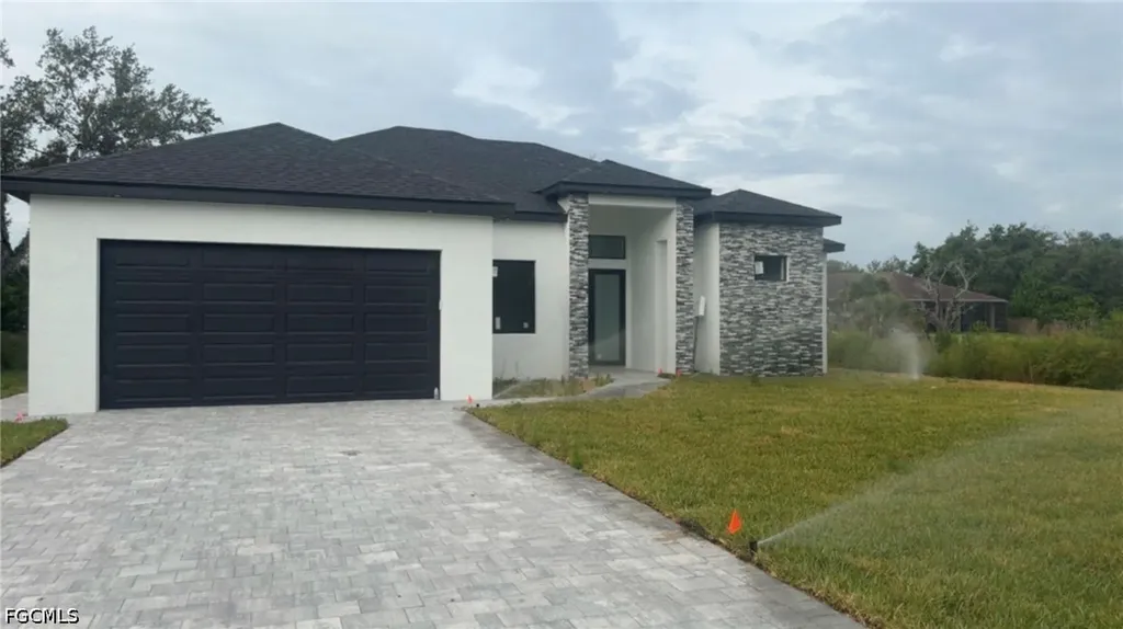 3811 37th Street SW Lehigh Acres FL 33976