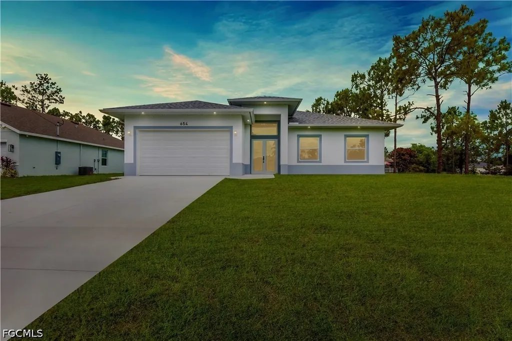 654 Trinity Street E Lehigh Acres FL 33974