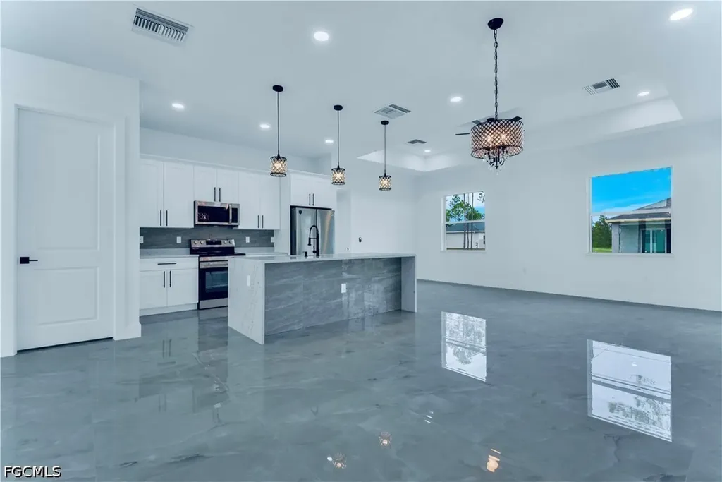 654 Trinity Street E Lehigh Acres FL 33974