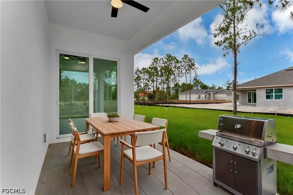 654 Trinity Street E Lehigh Acres FL 33974