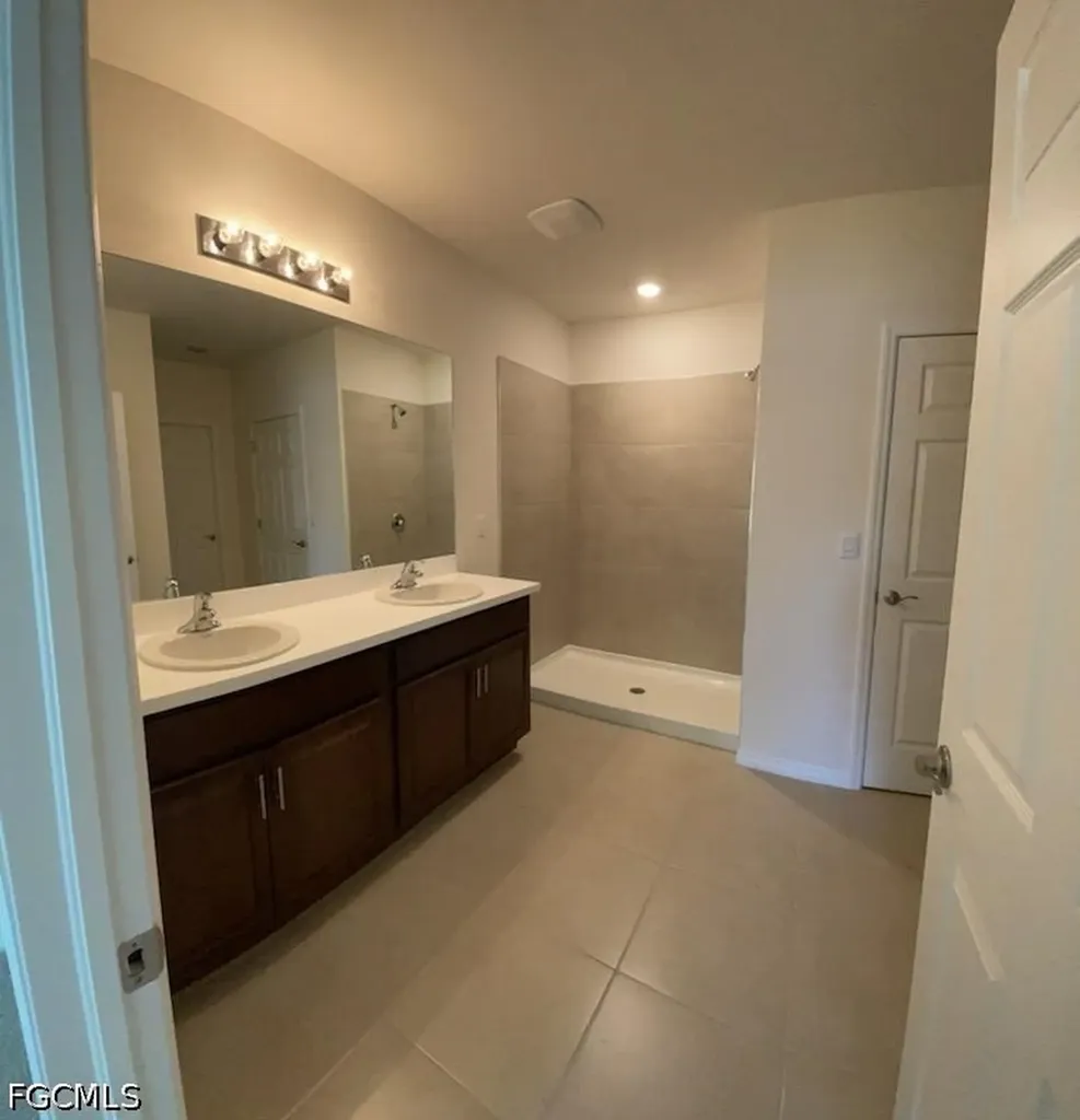 1909 NW 6th Terrace Cape Coral FL 33993