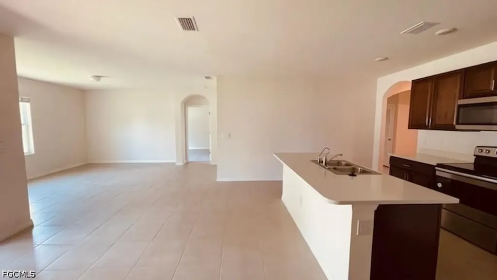 1909 NW 6th Terrace Cape Coral FL 33993