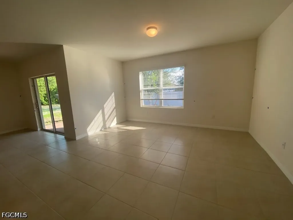 1909 NW 6th Terrace Cape Coral FL 33993