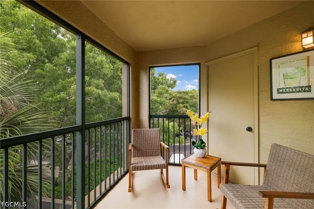 8940 Colonnades Court E Bonita Springs FL 34135