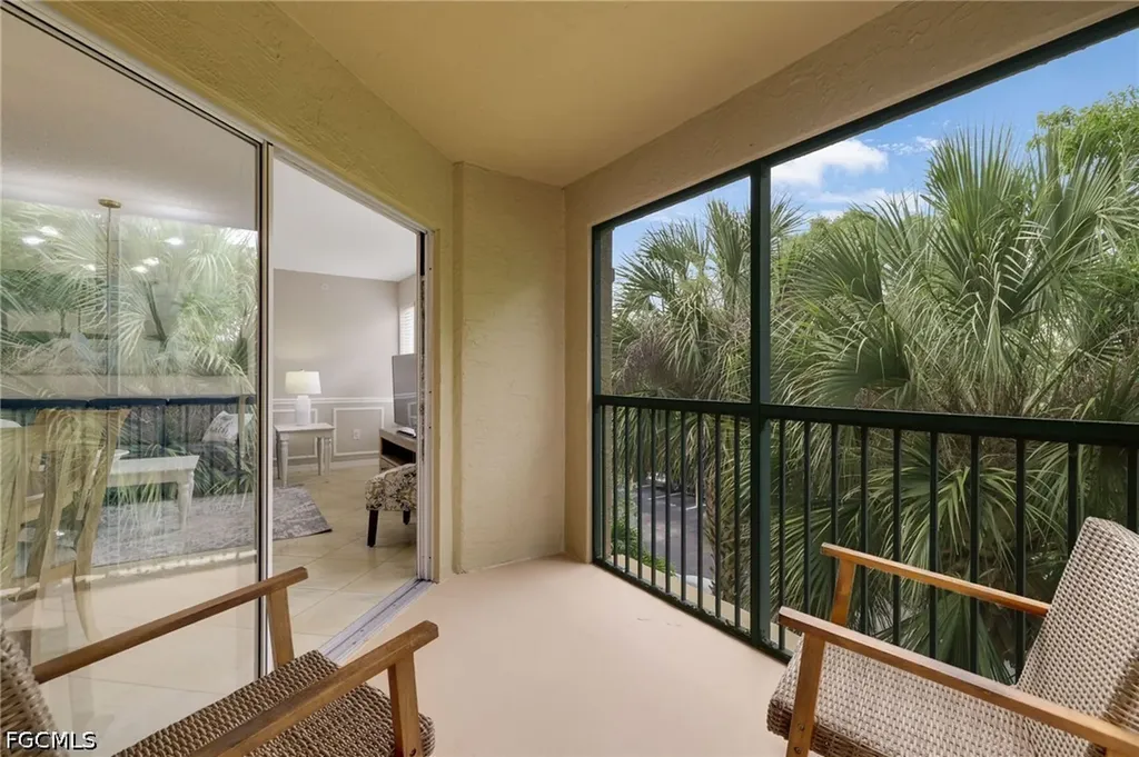 8940 Colonnades Court E Bonita Springs FL 34135