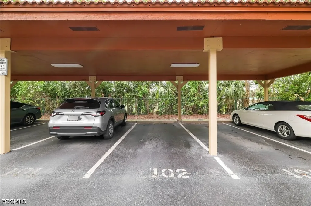 8940 Colonnades Court E Bonita Springs FL 34135