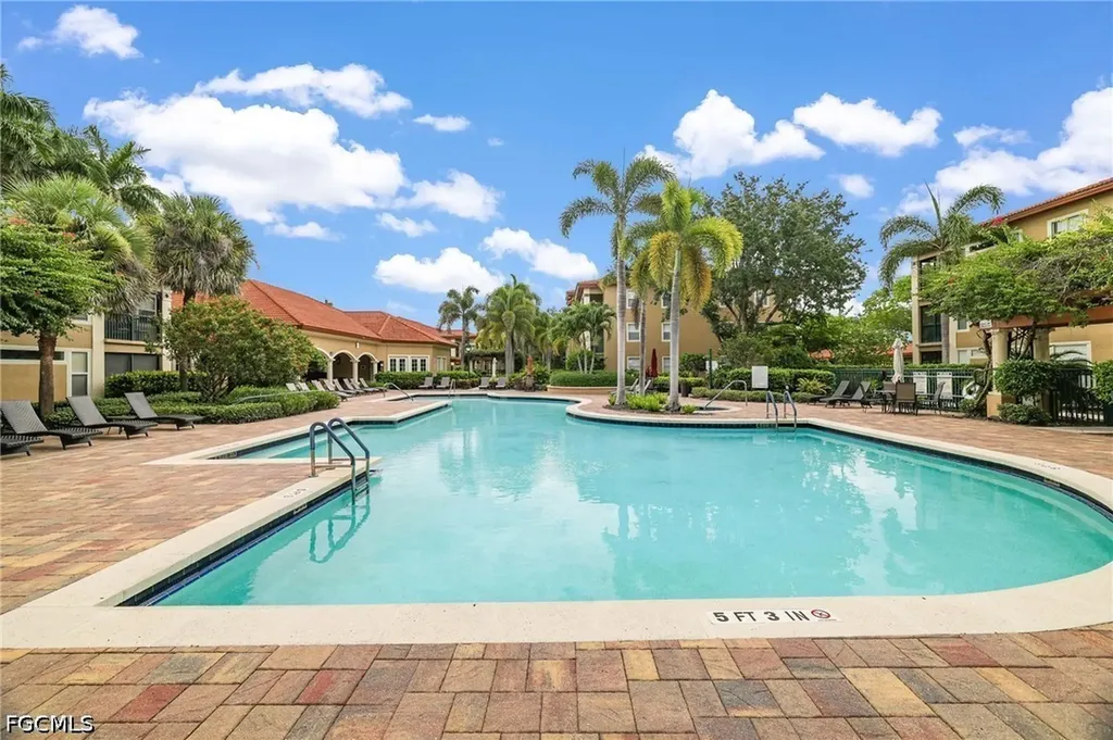 8940 Colonnades Court E Bonita Springs FL 34135
