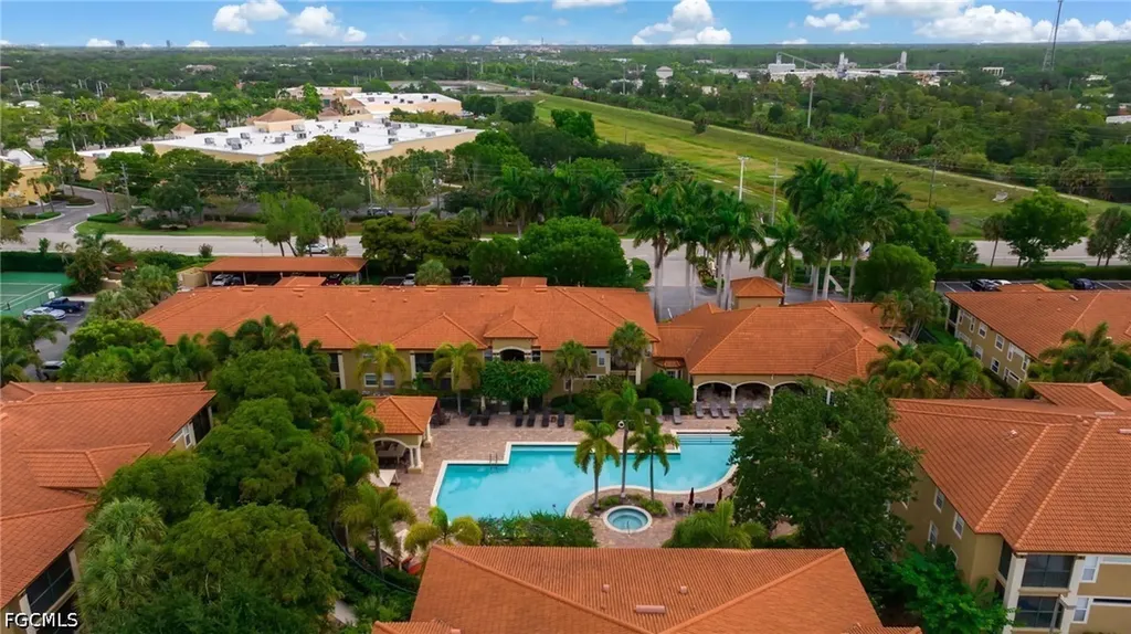 8940 Colonnades Court E Bonita Springs FL 34135