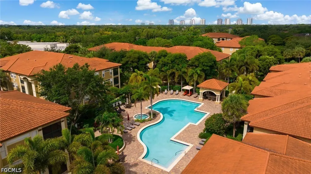 8940 Colonnades Court E Bonita Springs FL 34135