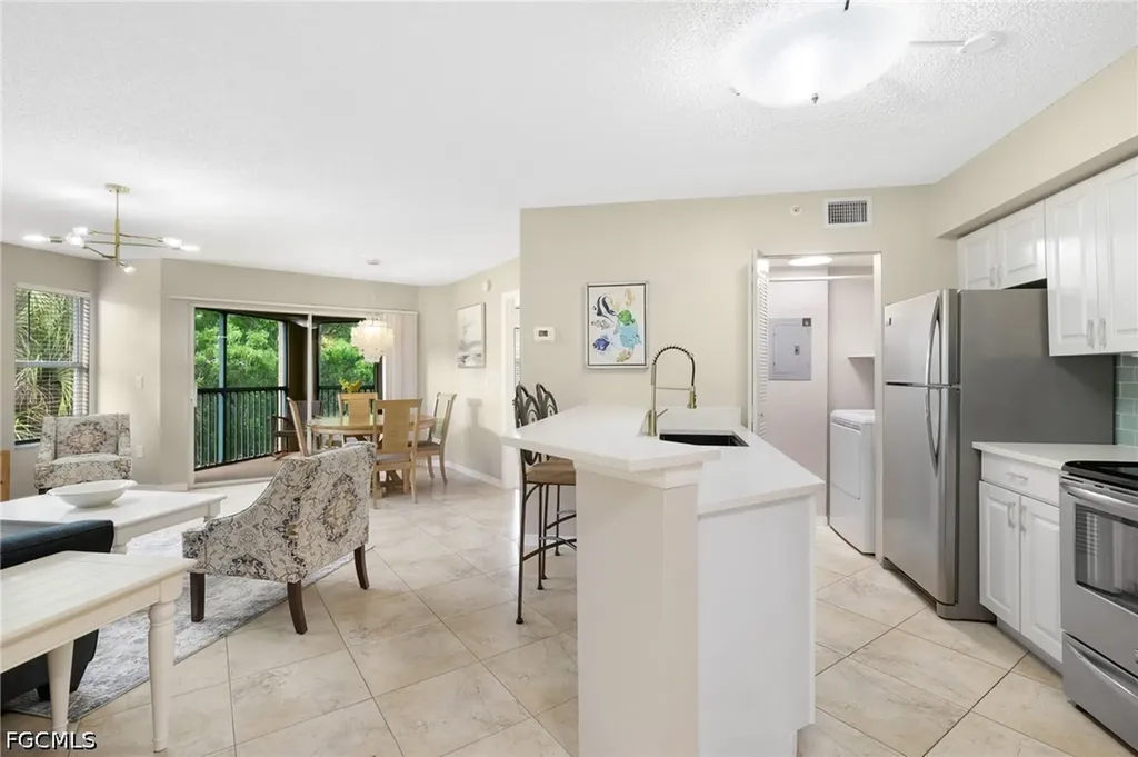 8940 Colonnades Court E Bonita Springs FL 34135